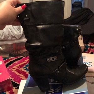 White mountain boots size 7M